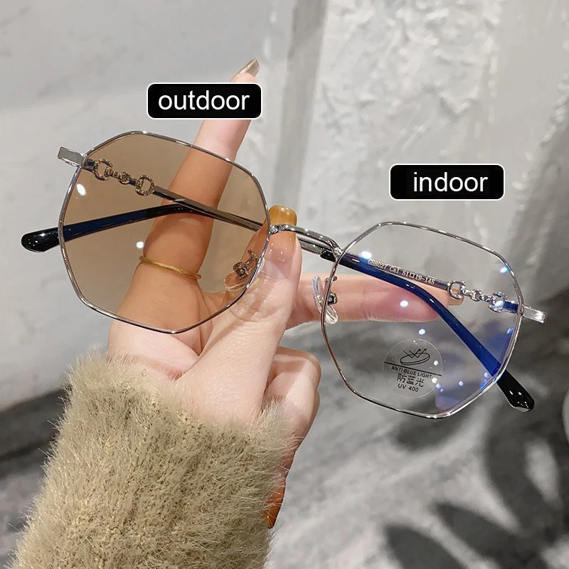 New Trendy Photochromic Myopia Glasses Women Color Changing Eyeglasses Anti UV Sunglasses Luxury Short-sighted Diopter Eyewear 2