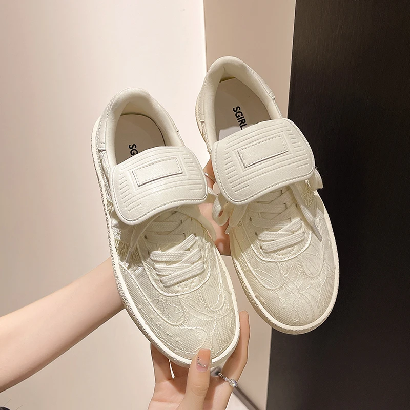 New Woman 2024 Trend Fashion White Leather Women Chunky Sneakers White Shoes Lace Up Tenis Feminino Platform Women Casual Shoes