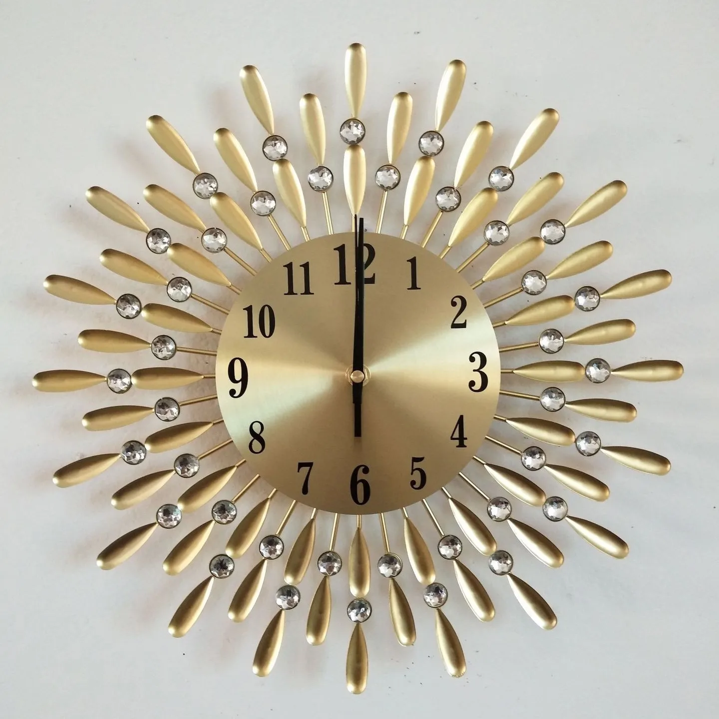 Wall Clock Mute Craft Light Metal Diamond-Embedded Starry Iron Clock 2  
