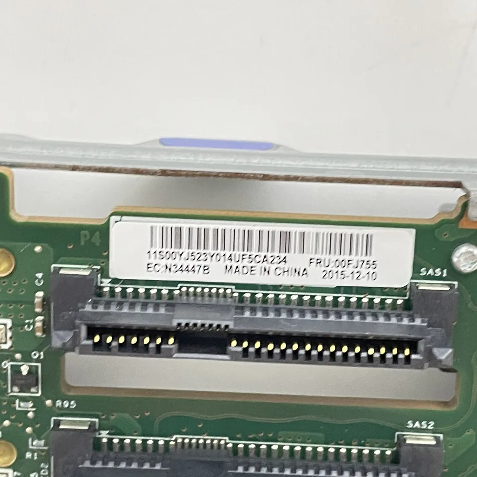 (未使用･未開封品)　レノボ・ジャパン旧IBM 2.5型 ホットスワップ 4HDD 追加キット (x3550 M5用) 00KA055 f4u0baa Y Store Original For Lenovo X3550 M5 00KA055 00FJ755