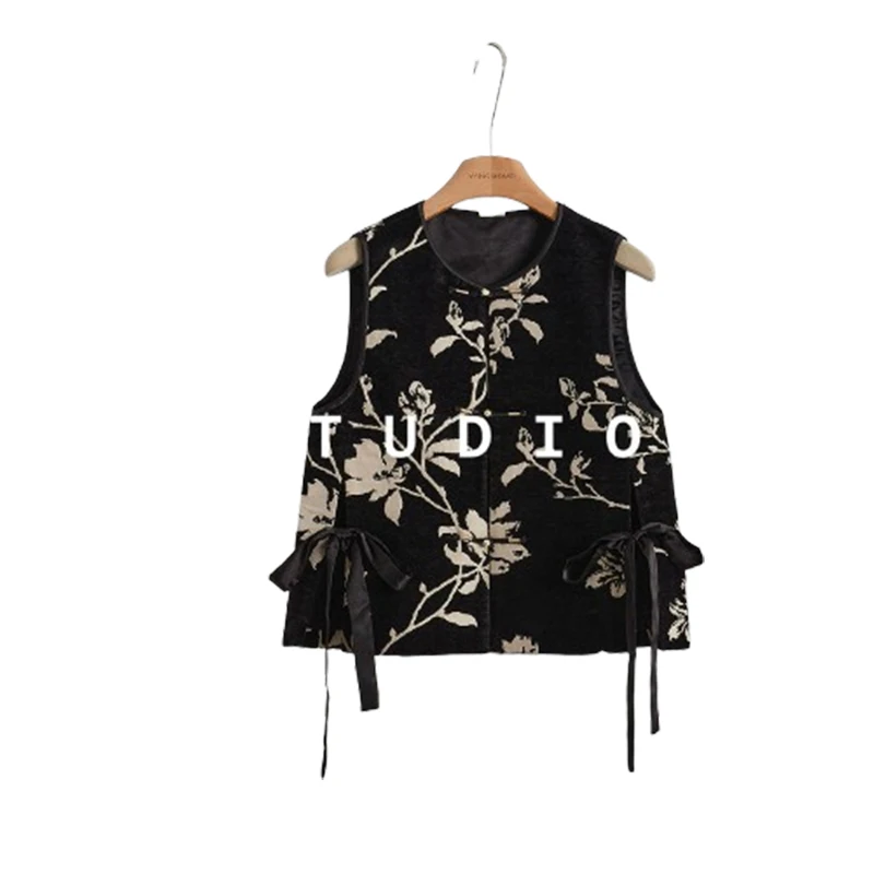 Floral Embroidered Velvet Vest Women Retro Chinese Vintage Ethnic Style Sleeveless Tops Oversized