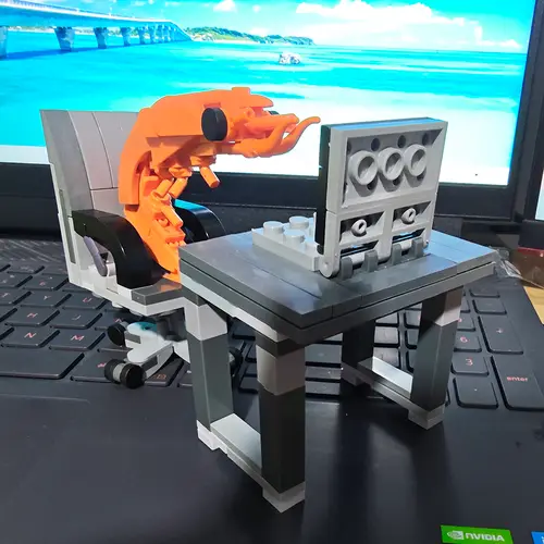 MOC Building block shrimp model figurines, puzzle assembly, boys and girls randomly mixing, Internet celebrity creative parodies - Image 2