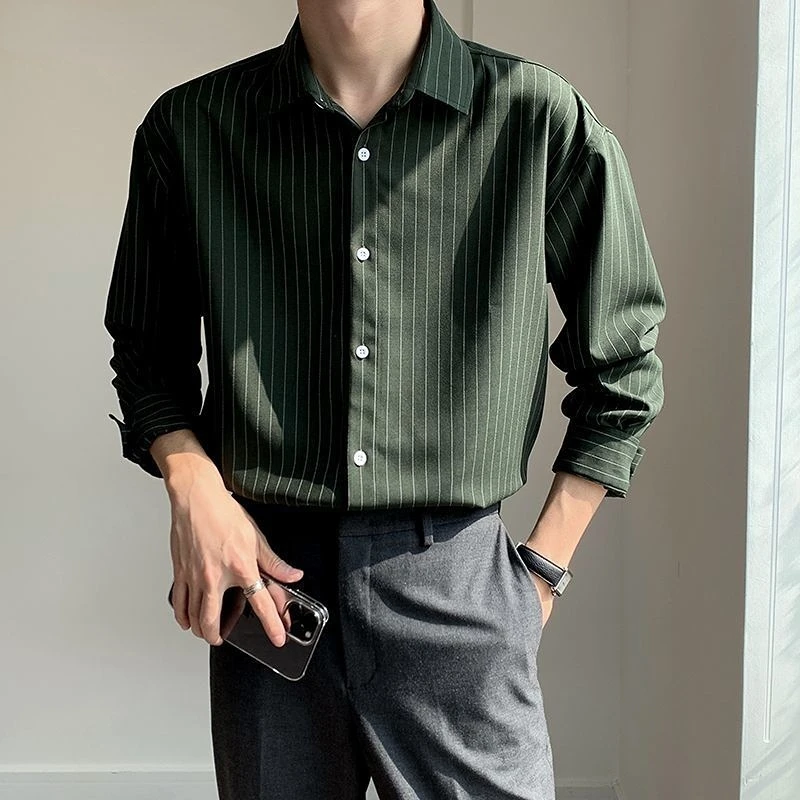 

2023 New Spring and Autumn High Grade Dark Green Striped Shirts for Men Long Sleeve Loose Business Casual Men Dress Shirt