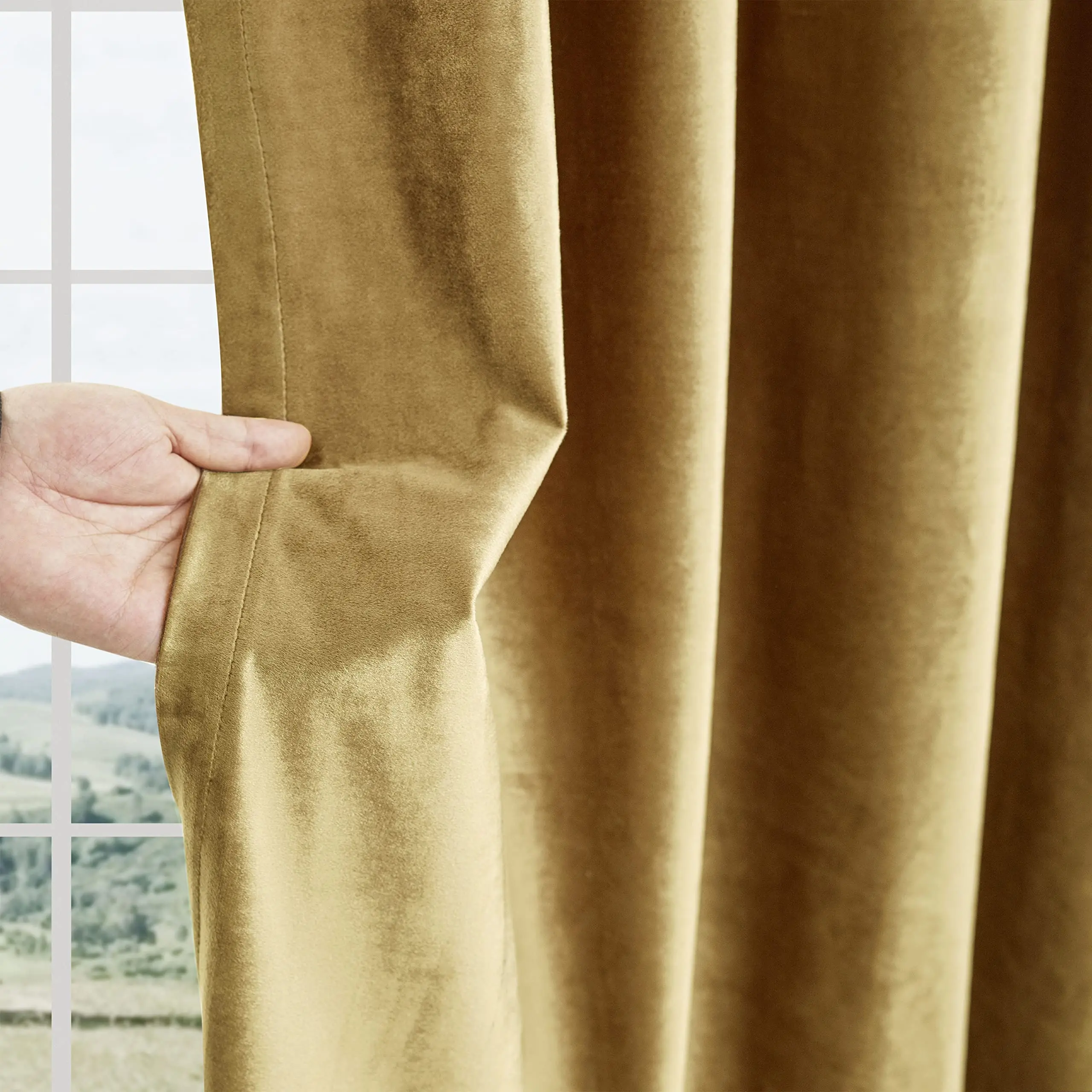 Luxurious Gold Velvet Blackout Curtains - Elegant Thermal Insulated Privacy Drapes for Living Room and Bedroom Decor