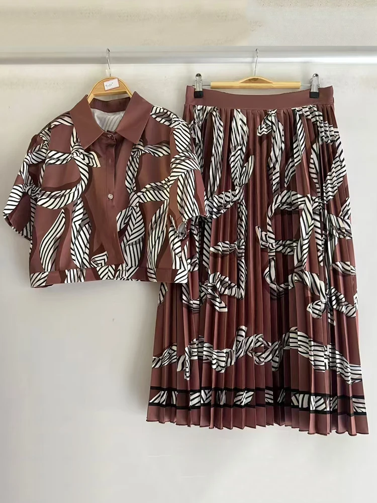 Designer's retro geometric print lapel short shirt two-piece set for summer 2025 women's wear + loose pleated skirt fashion set 1