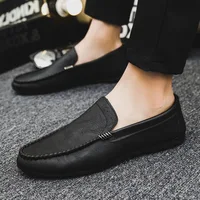 Men's Summer Slip-On Driving Shoes Trendy Low-Top Casual Leather Beans Shoes Anti-Slip Fashionable All-Match Rubber Outsole