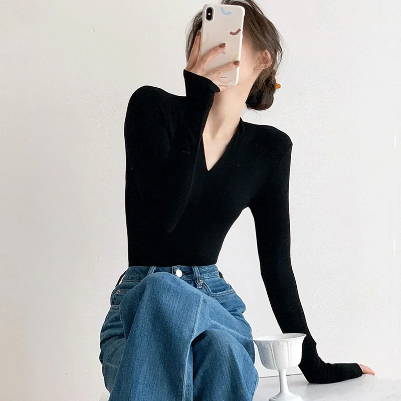 

2023 Autumn Winter Knitted Pullovers V-neck Women Sweater Slim Fit Bottoming Shirt Solid Soft Knitwear Jumpers Basic Black A43