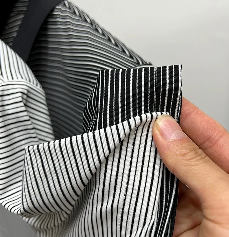 High end brand trend ice silk striped short sleeve polo shirt men's 2024 summer new fashionable print hot diamond casual T-shirt 18 S6385fd6d8df348029f3c559eeed1029cW