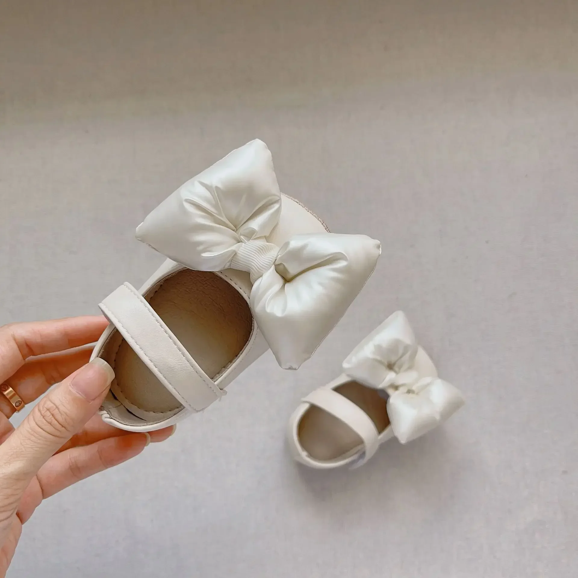 New Toddler Shoes in Autumn Korean Bow Soft Bottom Baby Girl Shoes Surface Anti-slip Baby 4145