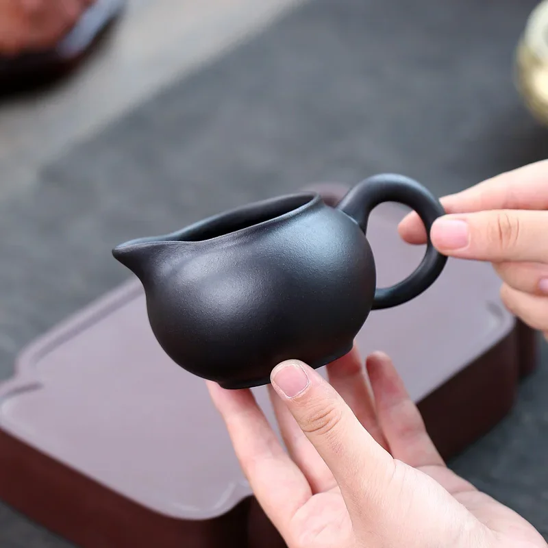 180ml Yixing  Purple  Fair CupClay with Filter Tea Sea Handmade Home Kung Fu Tea Set Accessories kitchenware