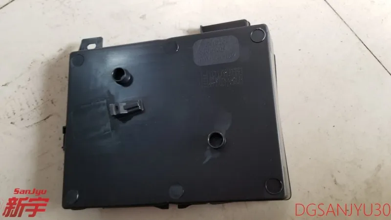 OUTLANDER CW0W GF0W LANCER CY0A ASX GA0W TRAY,BATTERY battery/battery base glue/tray 8201A003