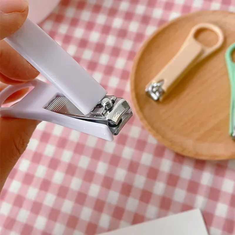 Korean INS Fashion Macaron Color Nail Clippers Cutter Baby Nail Care Trimmer Household Kids Girls Folding Nails Scissors