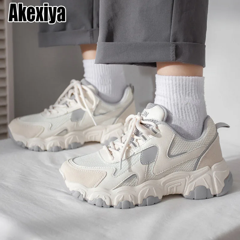 

2023 Autumn New Chunky Shoes For Women Running Shoes Lightweight Girls Sports Shoes Breathable Daddy Sneakers