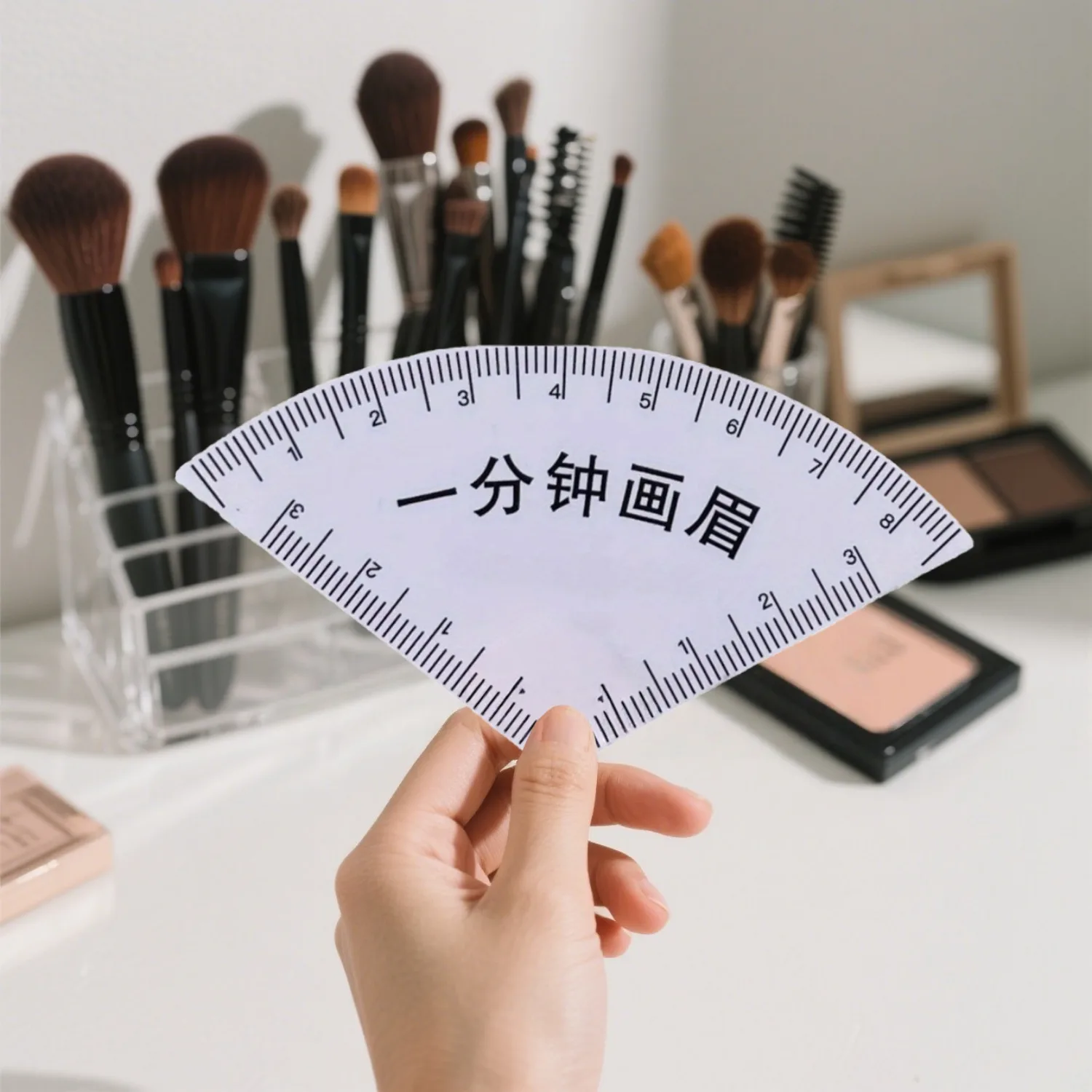 1PC Instant Brow Stencil Kit - Reusable DIY Eyebrow Template for Perfect Arch in 1 Minute, Beginner-Friendly Home Beauty Tool