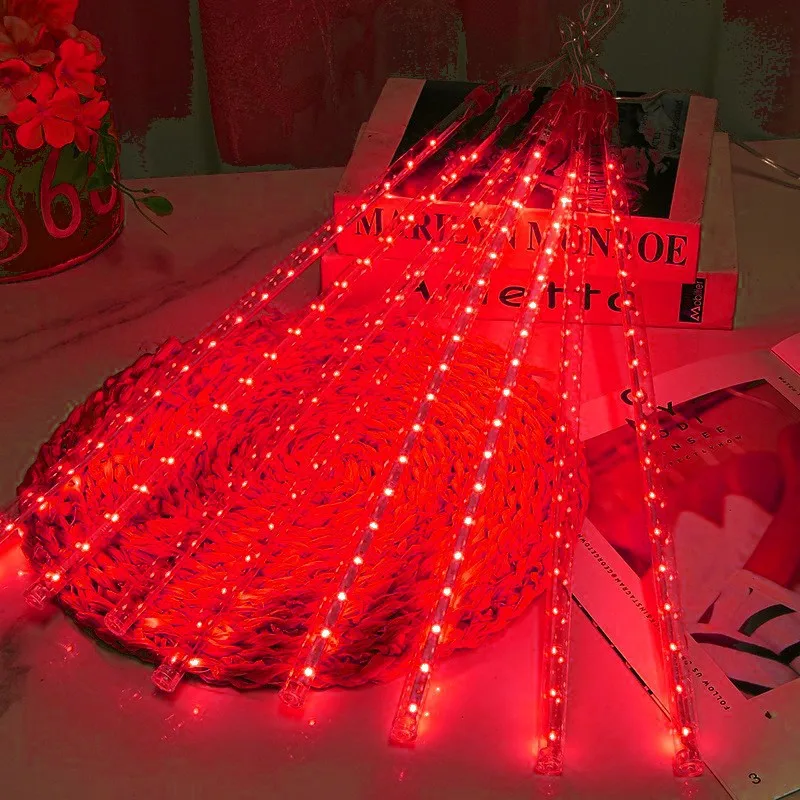 thumbnail image 1 of Guirnalda de luces LED para lluvia de meteoritos para exteriores, 30/50 cm, forma de gota de lluvia, para decoración navideña, fiestas y jardines, 1 of 5