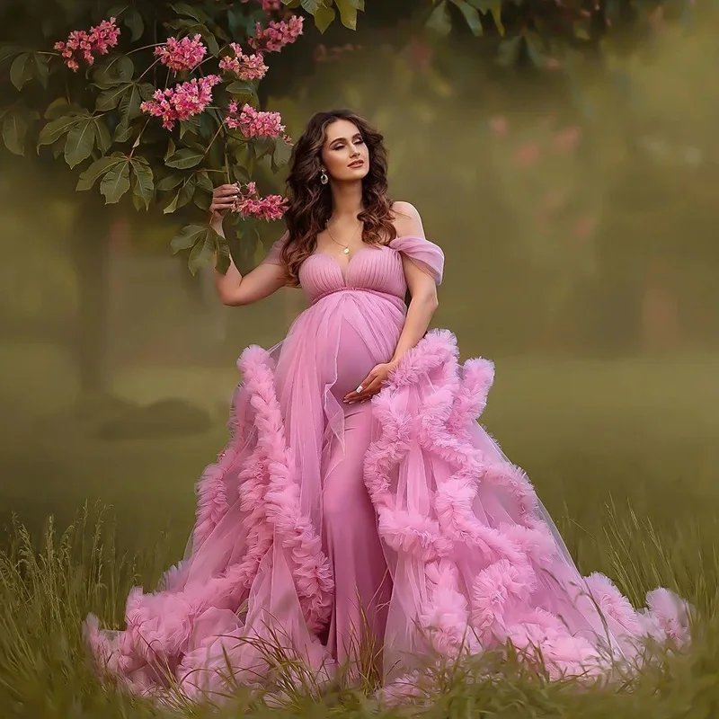 

Fluffy Pink Tulle Maternity Robes for Photo Shoot Off Shoulder Tiered Ruffles Pregnant Women Dress Sexy Babyshower Gown