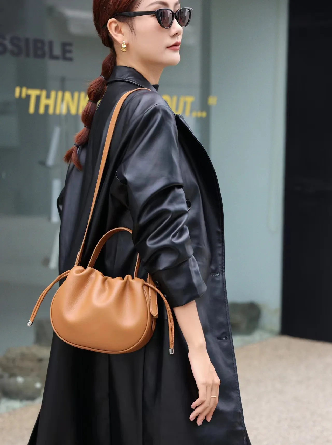 

Genuine leather leather handbag for women, luxurious and fashionable,cloud shaped shoulder bag,2024 new crossbody bag,small bag