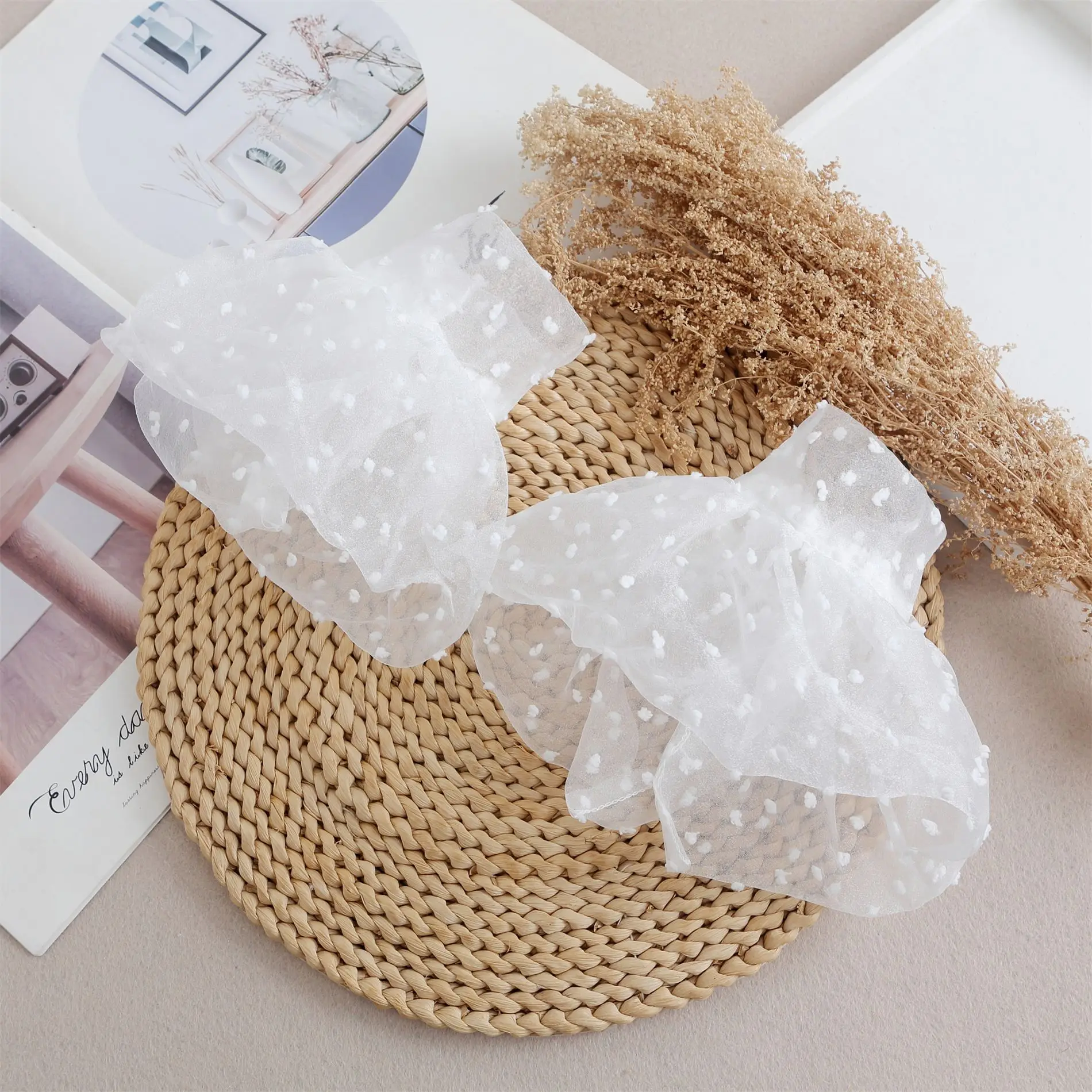 1Pair Detachable Cuffs Mesh Fake Flared Sleeves Double Layer Pleated Ruched False Cuffs Sweater Blouse Wrist Warmers for Women