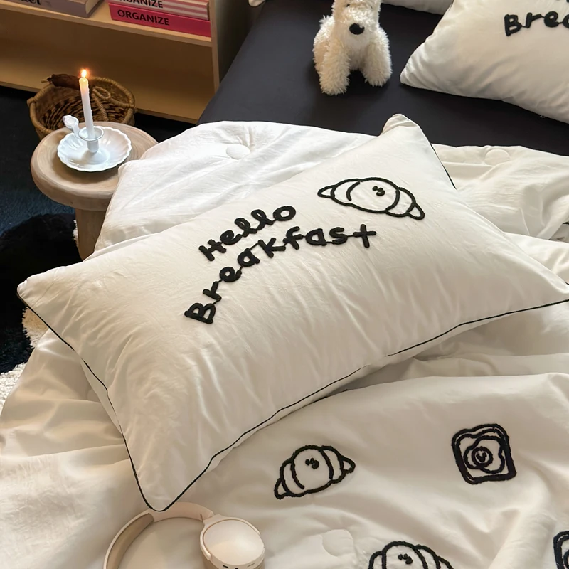 1pc Embroidery Throw Quilt White and Black Bedding Soft INS Home Adult Kids Patchwork Soft Summer Thin Comforter Duvet 150*200cm