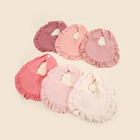 Offre spéciale enfants bavoir ensemble coton mousseline enfant en bas âge bébé confort salive couleur Dorp forme serviette solide avec bouton enfant bavoirs 1