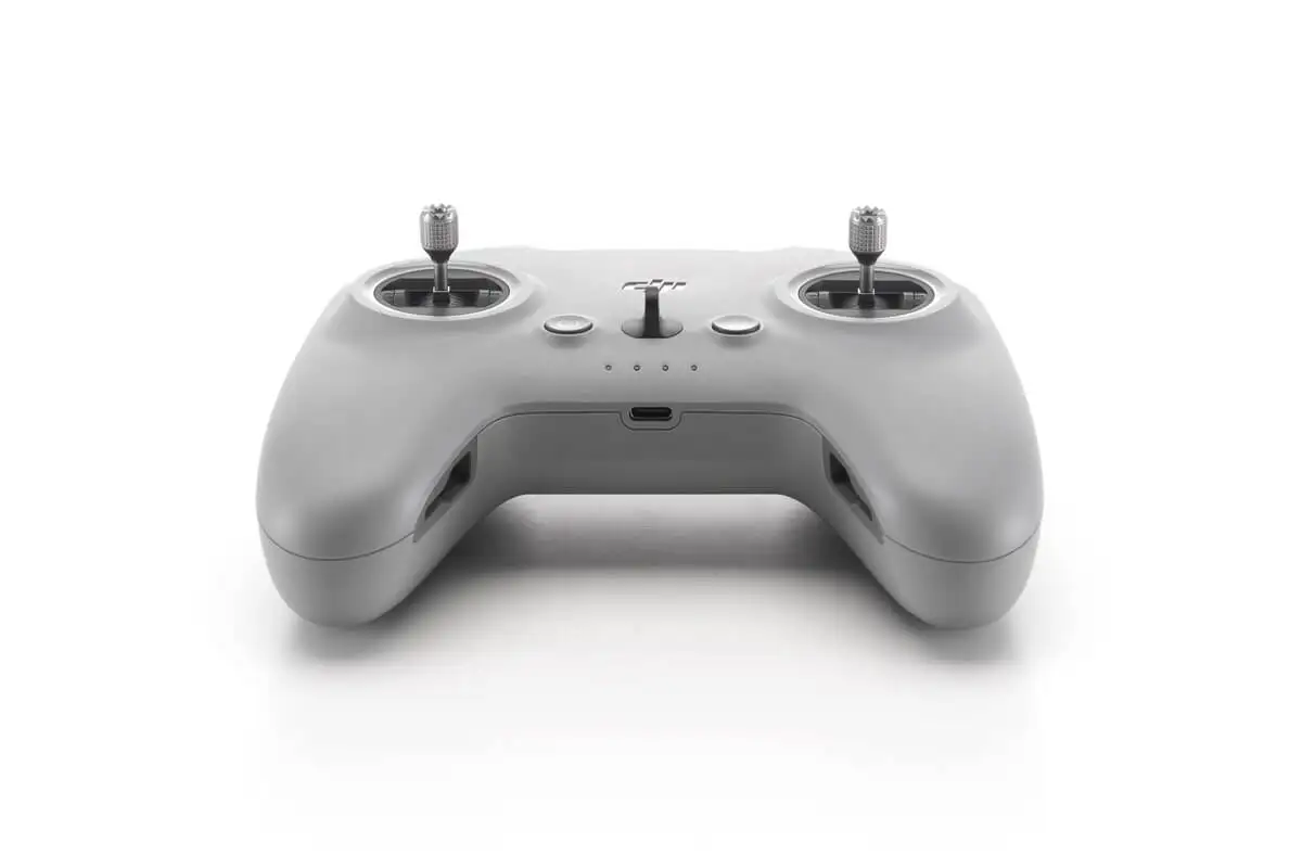 Détail des poignées ergonomiques de la radiocommande DJI FPV 3 jaune, achat recommandé pour FPV.