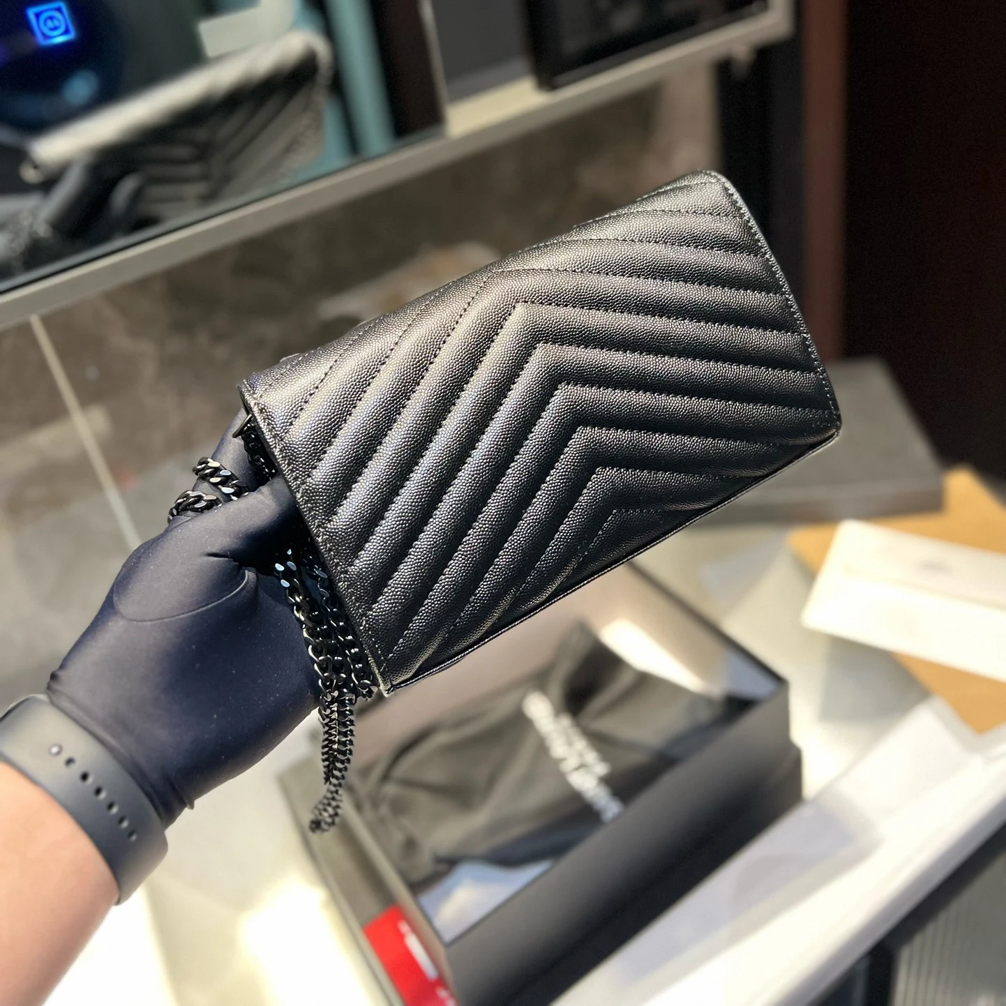 

Luxury Designer Crossbody Bag Chain Bag Top Quality Women's Shoulder Bag V-shaped Envelope Design Messenger Bag
