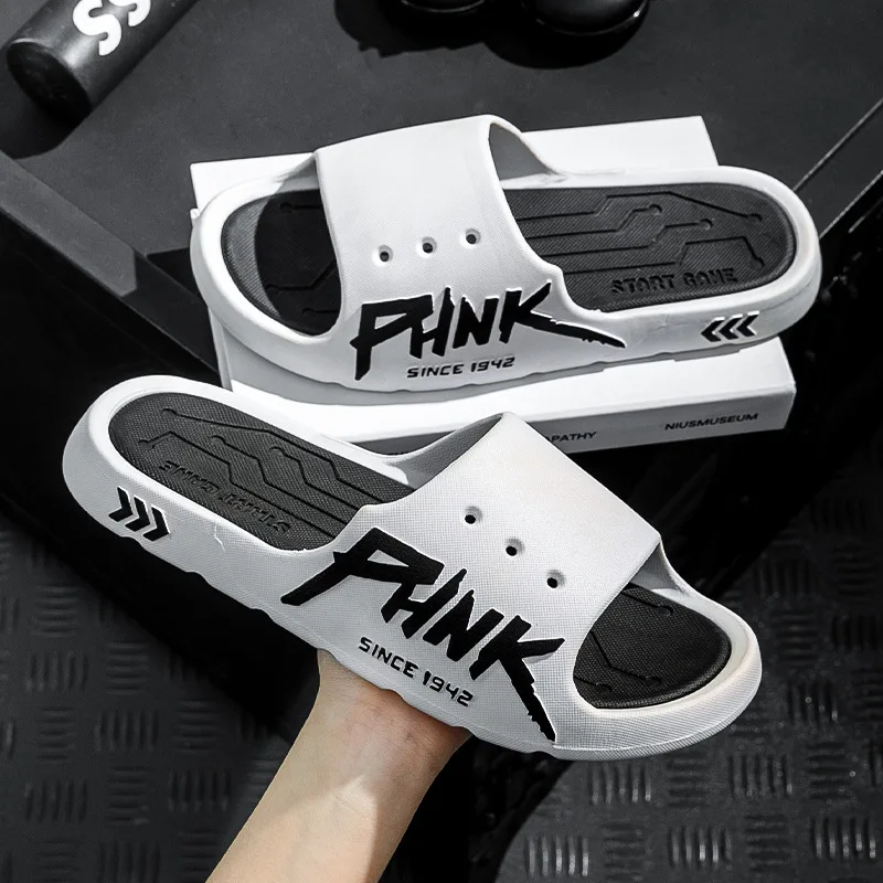 

Men's Slippers Summer New Casual Comfortable Breathable Bathroom Slippers Beach Slippers Luxury Sandals Couple Slippers Slides