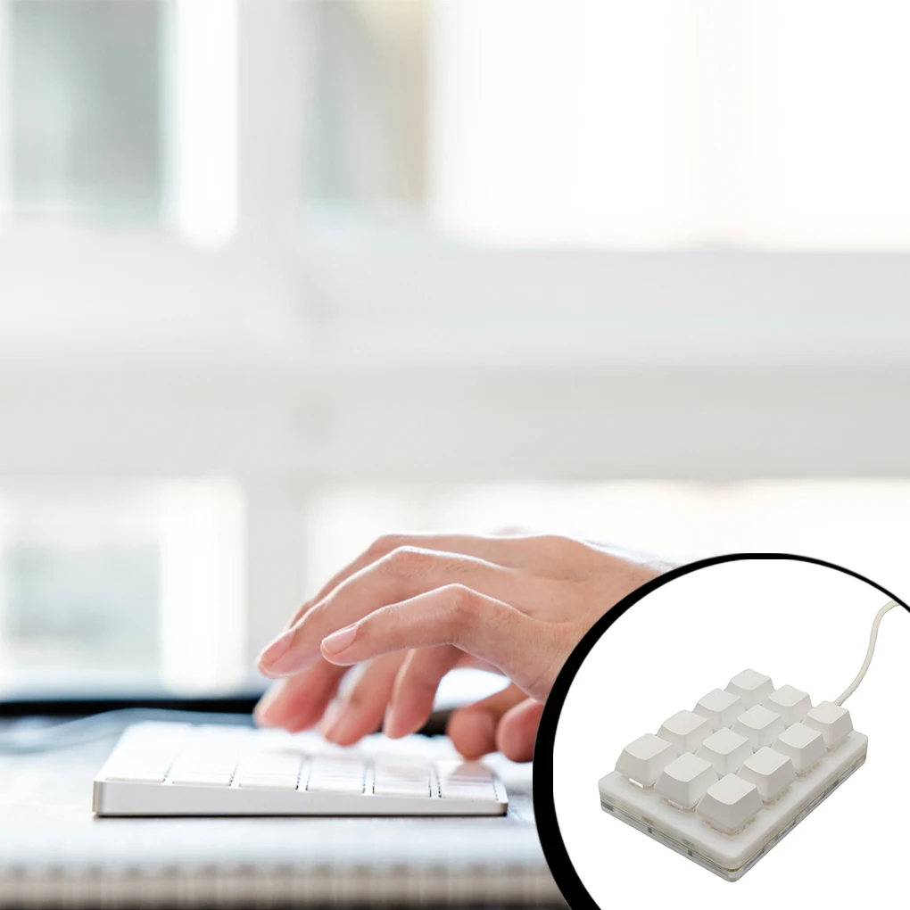 

Mini 12 Keys Keyboard 1.5M Wire Numpad USB Mouse Keypad Comfortable Touch Desktop Computer Mechanical Shaft Key Board