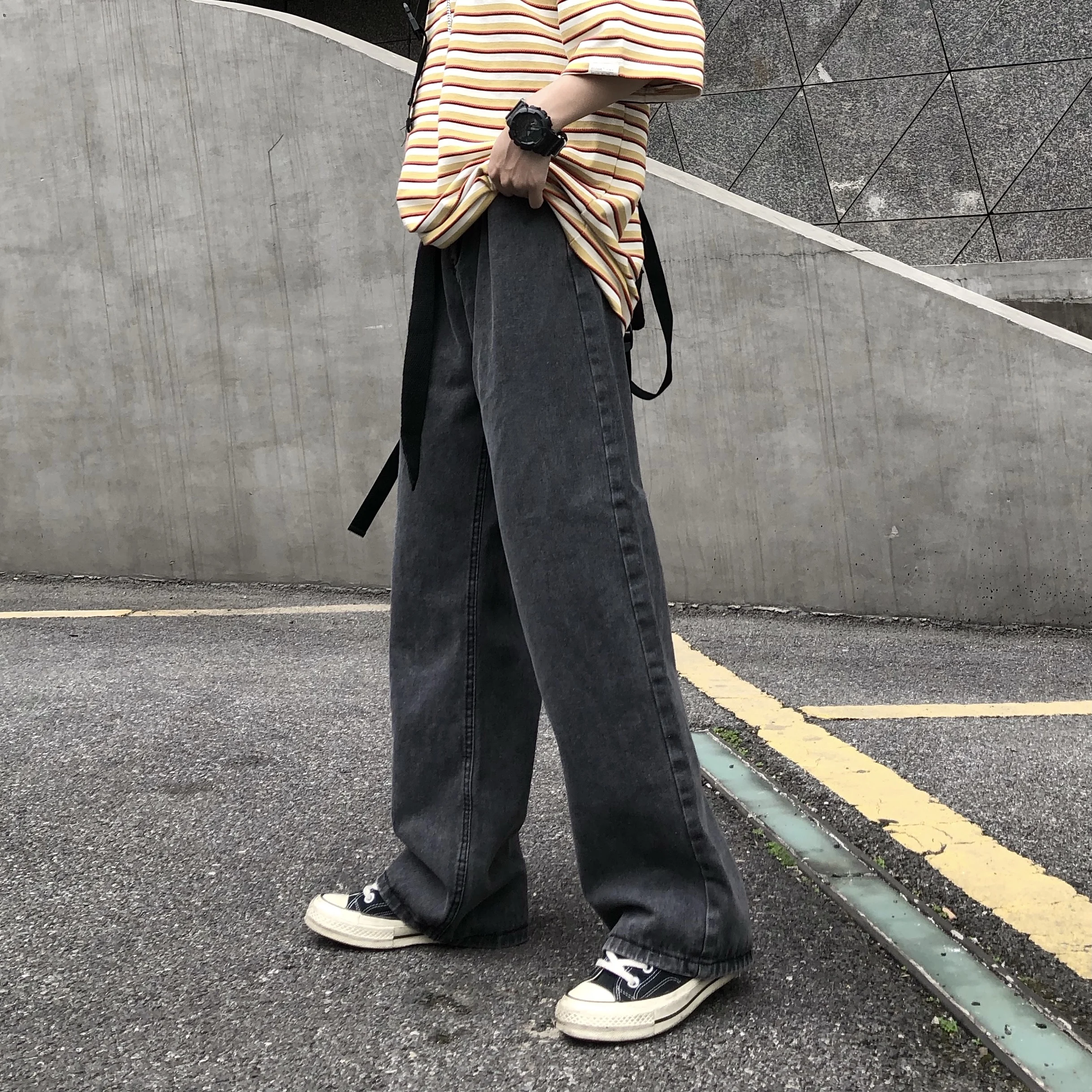 

Japan Korean Fashion Men Wide Leg Jeans New Streetwear Straight Baggy Hip Hop Denim Pants Male Casual Loose Trousers F52