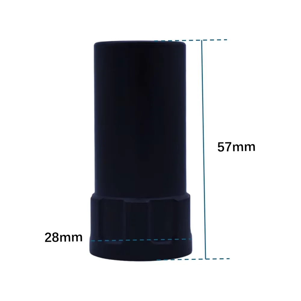 Antenne RF Booster 4G LTE 12dBi SMA installée en extérieur sur un mât.