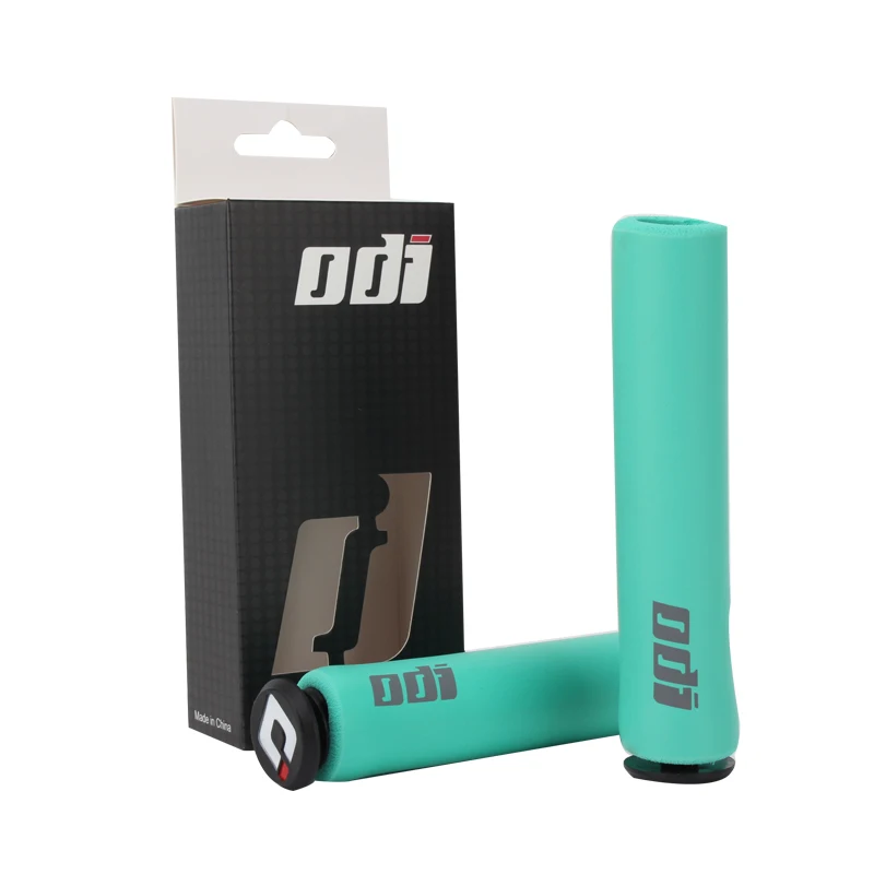 Ultralight Anti-Slip Silica Gel Foaming Bike Handlebar Grips with End Plugs