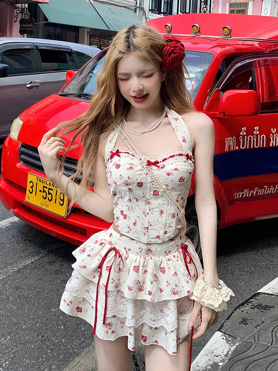

Floral Camisole Short Vest Hanging Neck Top Women Summer Pleated Cake Halter Skirt Two Piece French Tea Break Forestry 2024