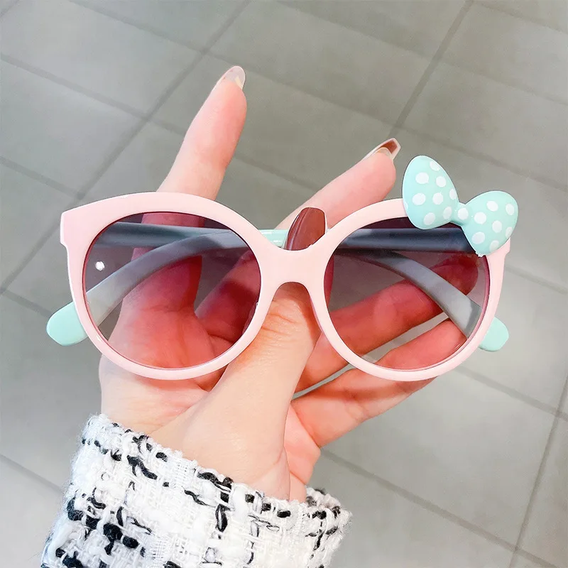 Color Block With Bow Decor Large Frame Sunglasses children sunglasses kids sunglasses cosplay sunglasses party sunglasses fashion sunglasses Teens Boys Girls Outdoor Party Vacation Travel kids eyewear