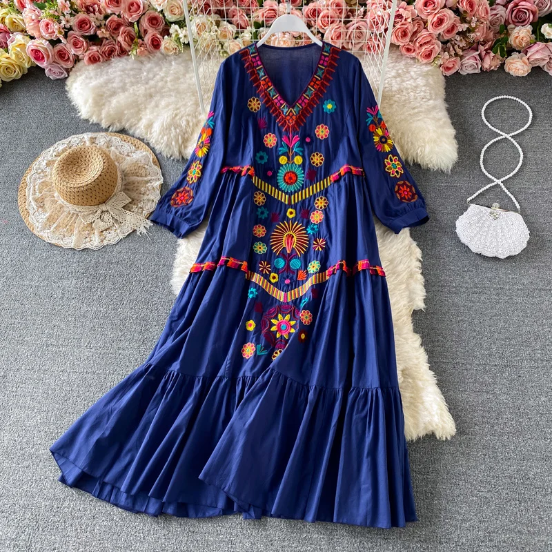 

2023 Vintage Women Floral Embroidery Beach Dress Ladies Short Sleeve V-neck Cotton and Linen Boho Dresses Vestido