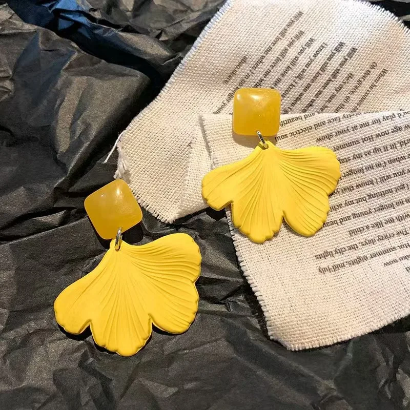 Yellow Geometry Ginkgo Leaf Earrings Women's New Dopaamine Summer Travel Jewelry Earrings Fashionable Accessories Gifts
