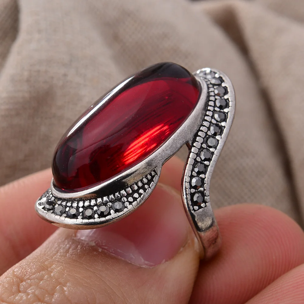 Retro Personality Exaggeration Garnet Stone Thai Silver Female