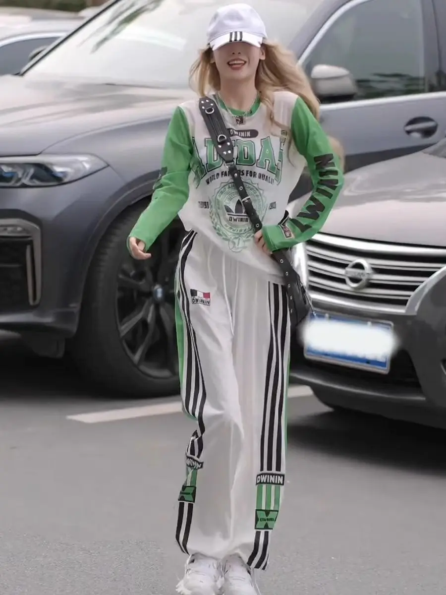 Loose Color Matching Sportswear Set for Women's Spring and Autumn Long Sleeved Pants with Printed Age Reducing Two-piece Set