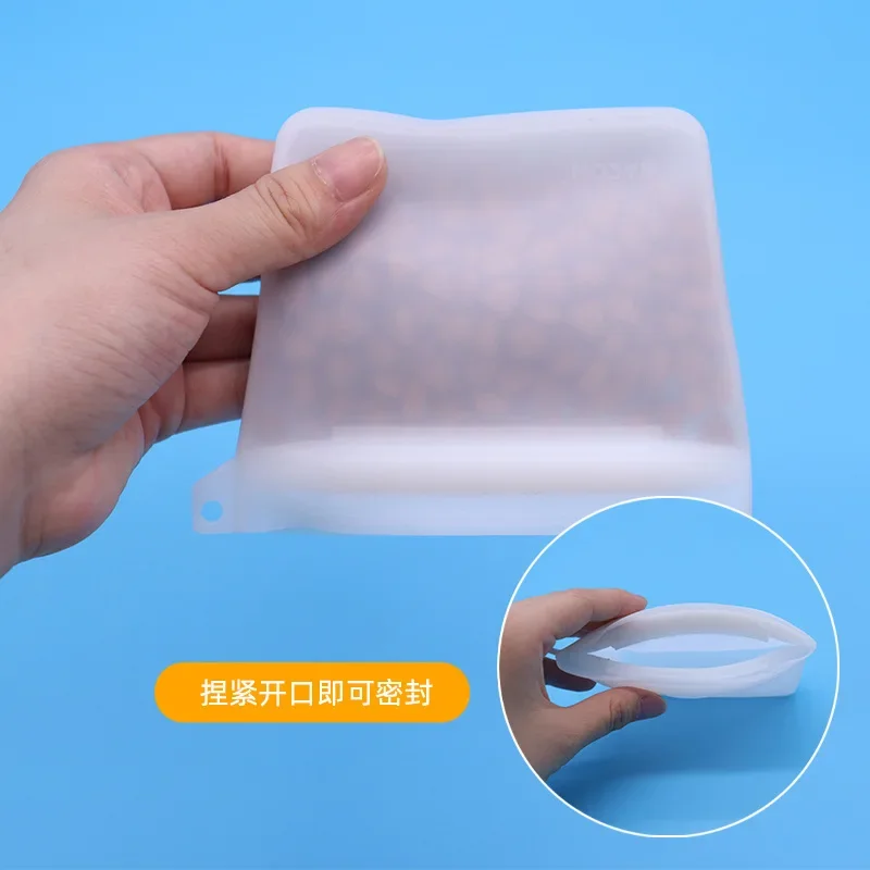 Dog Training Bag Silicone Dog Food Bag Pet Snack