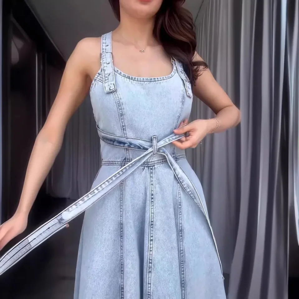 herlipto Lace Belted Denim Dress Blue(Fit-and-flare denim herlipto Lace Belted Denim Dress Blue(Fit-and-flare denim