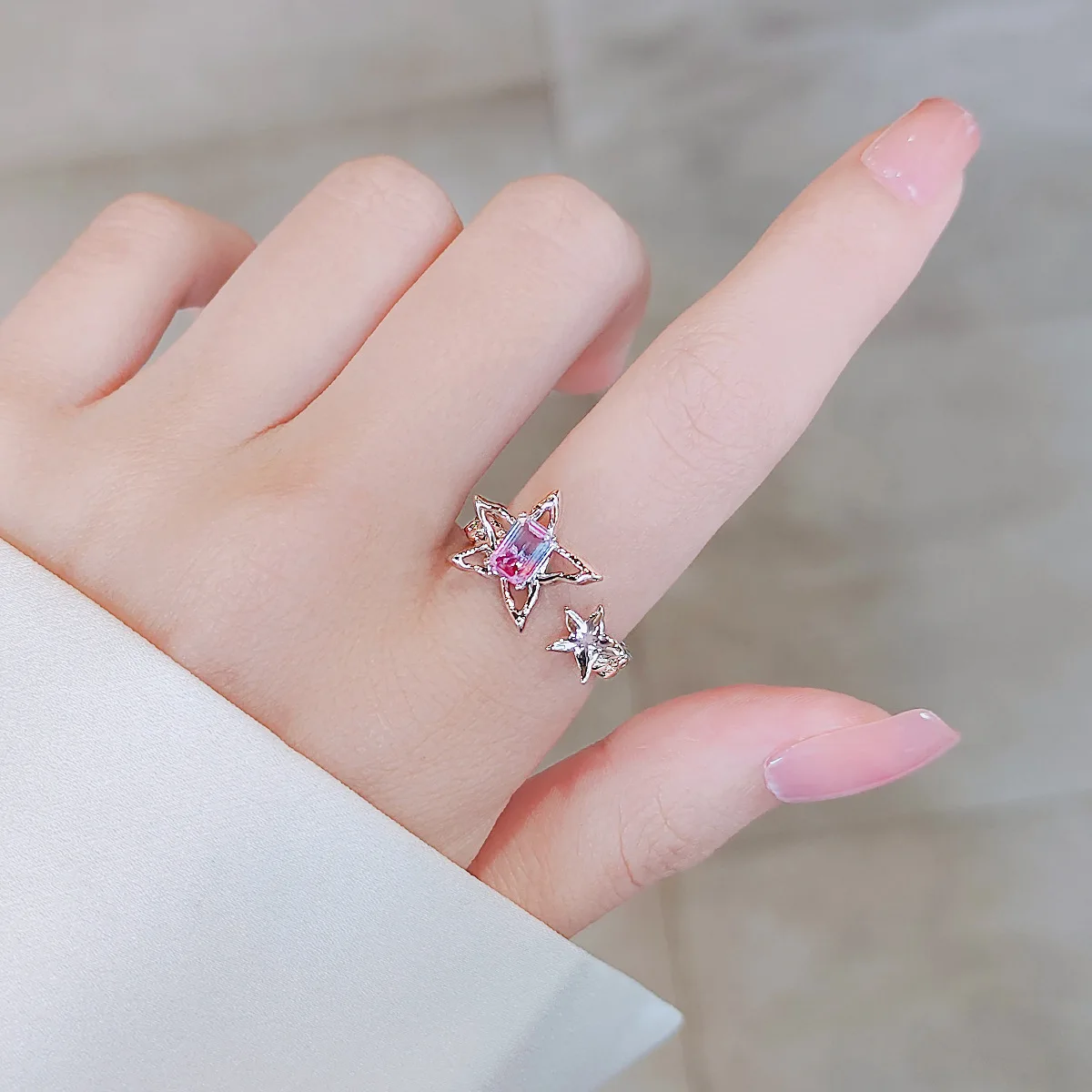 PREMIUM TRADE Valentine Gifts Adjustable Queen & King Limited Edition Love  Valentine Sterling Silver Couple Rings Finger Rings for Girls Boys Men  Couples Girlfriend Women Lovers Charming & Beautiful valentine Gift for