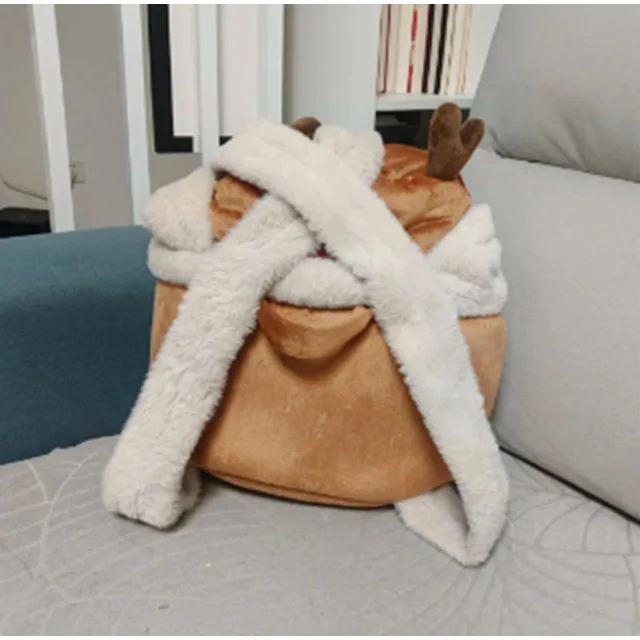 Fashion Autumn Winter Cat Backpack Pet Carrier Warm Soft Sherpa Travel Bubble Bag For Small Cats Christmas Gift Pet Supplies 4