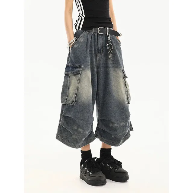 Short en Denim délavé pour femmes, vêtements de travail Vintage de Style américain, avec plusieurs poches, Design plissé, drapé ample, pantalon de sept pieds 1