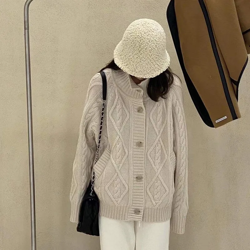 

2022New Autumn and Winter Sweater Women's Coat Cardigan Thickened Twist Lazy Wind Retro Loose Turtleneck Sweater Top Long Sleeve