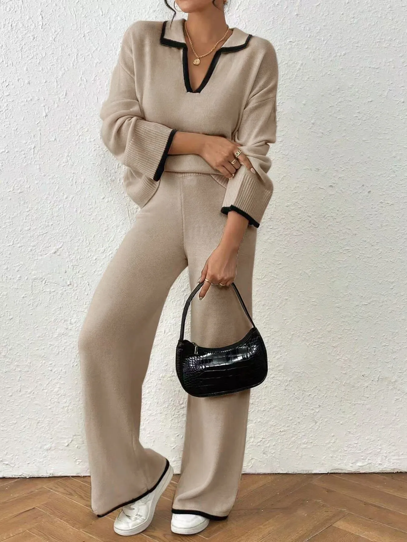 Como Usar o Conjunto Feminino de Malha Bege