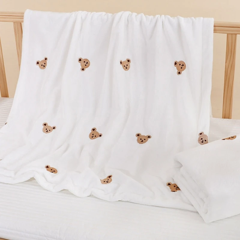 Soft Flannel Toddler Blanket Featuring Bear Designs Children Blanket Easy to Carry Suitable for Indoor & Outdoor Use A2UB