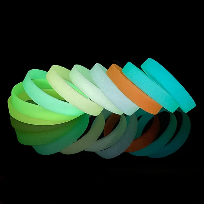Paw Patrols Wristband Debossed Silicone Luminous Wristbands Promotional Bracelet Hand Bands Party Supplies Gift children toys glow in the dark bracelet birthday party decorations