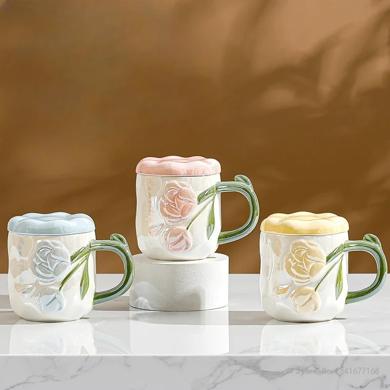 Creative Pearl Glazed Rose Three-dimensional Relief Mug With Lid, 420ML Capacity, Ceramic With Handle Milk Coffee Water Cup, 1Pc