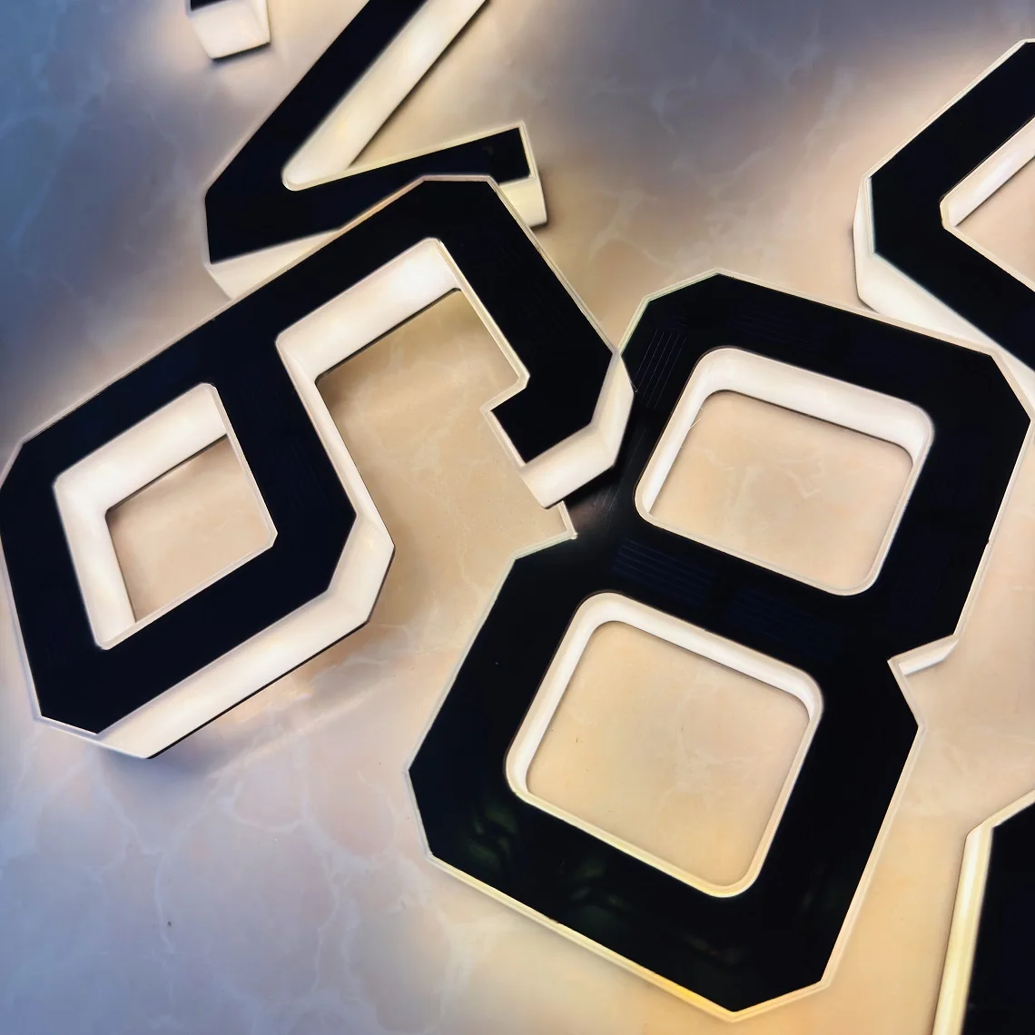 4.7/6.7/9 inch Solar LED House Number Sign Illuminated Digital Alphabet Plaque Modern House Numbers Weatherproof Address Sign 3
