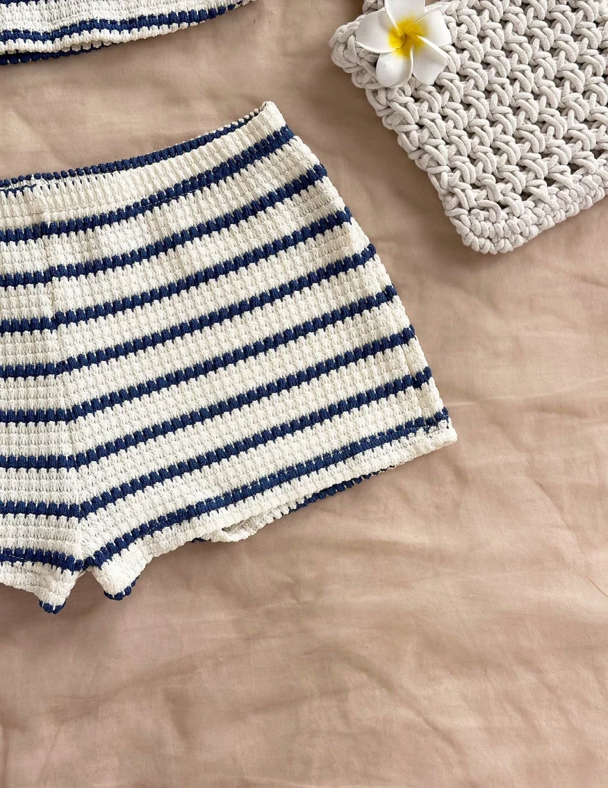 Women's Striped Knit Halter Neck Two-Piece Set, Summer Sleeveless Short Top and High-Waisted Shorts Beach Vacation Set 5