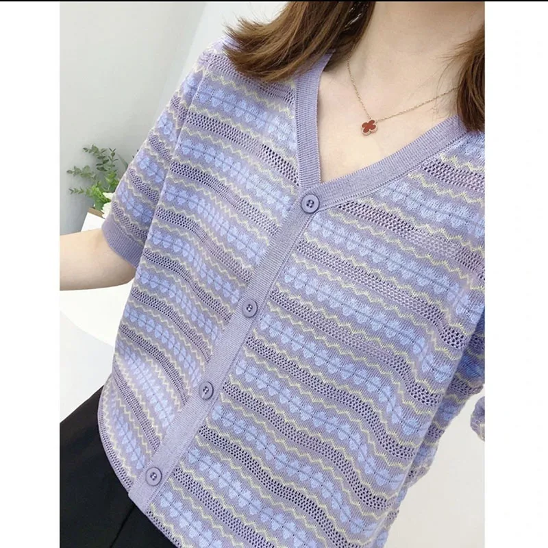 

Fashion Printed V-Neck Button Korean Striped Blouse Women's Clothing 2023 Summer New Oversized Casual Pullovers Commuter Shirt